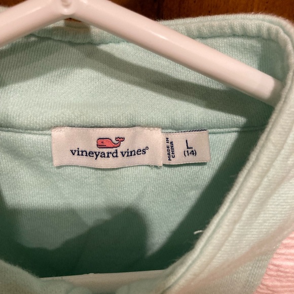 Vineyard Vines Marthas Vineyard Girl’s Seersucker Shoulder Shep Shirt - Picture 10 of 13